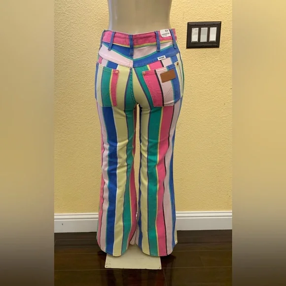 NWOT Free People x Wrangler Size 25x32 Wanderer 622 Rainbow Pop High Rise Jeans - Picture 6 of 16